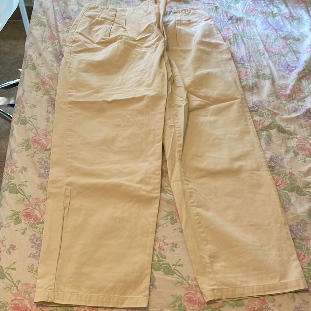 Woman’s Classic Tan Pants